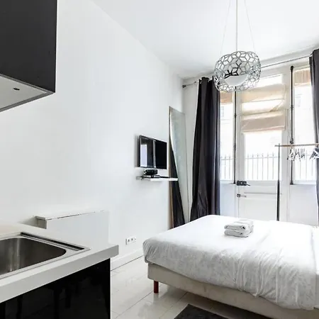 Hsh Cosy Studio Tesson Canal Saint Martin Parigi